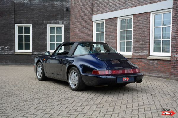 Porsche 911 Carrera 2 1991 3161