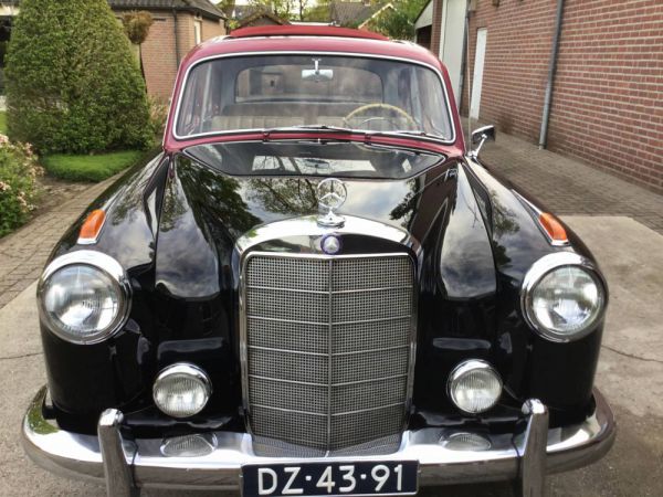 Mercedes-Benz 220 S 1958 62280