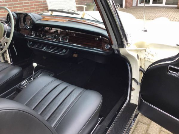 Mercedes-Benz 280 SE 1969 79026