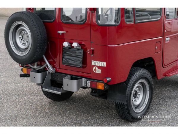 Toyota Land Cruiser BJ 40 1980 2704