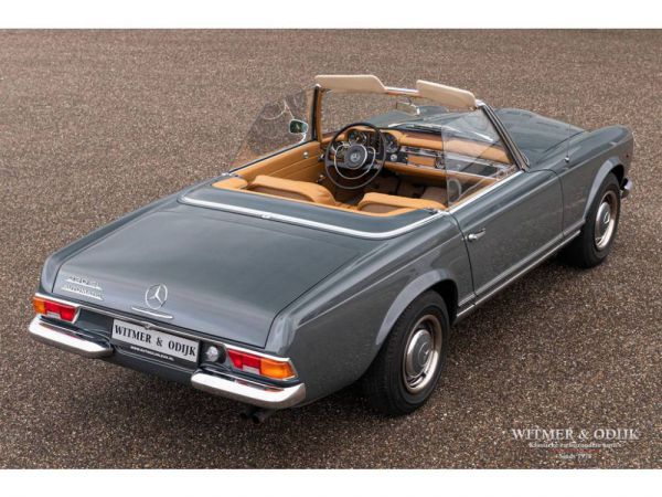 Mercedes-Benz 230 SL 1966 2860