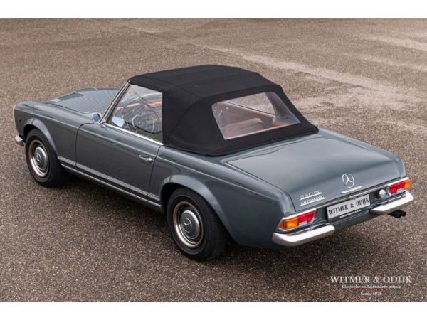 Mercedes-Benz 230 SL 1966 2865