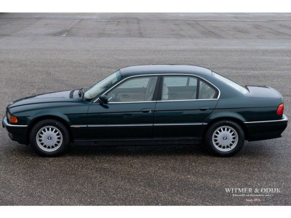 BMW 730i 1995