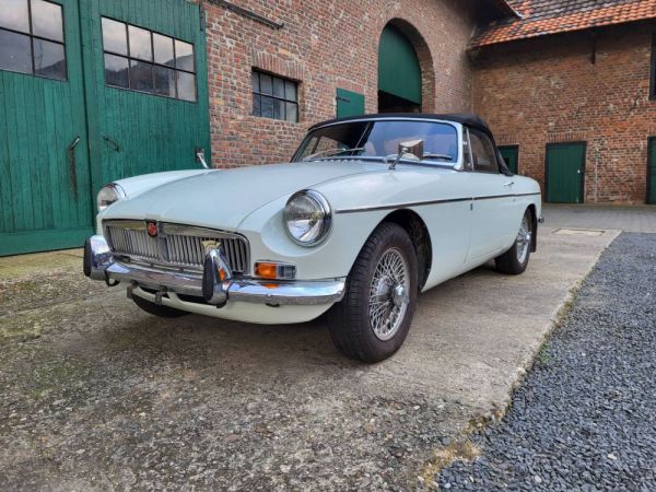 MG MGB 1973 252