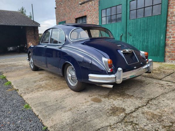 Daimler 2.5 Litre V8 1964 296