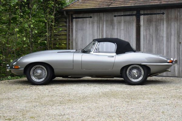 Jaguar E-Type 4.2 1965 702