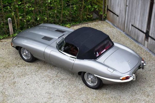 Jaguar E-Type 4.2 1965 708