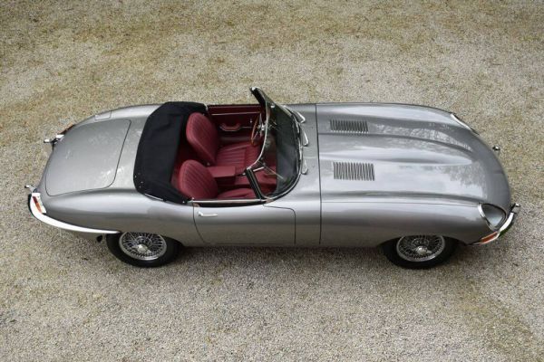 Jaguar E-Type 4.2 1965 709