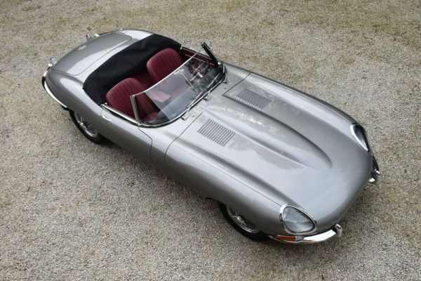 Jaguar E-Type 4.2 1965 710