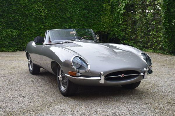 Jaguar E-Type 4.2 1965 711