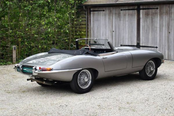 Jaguar E-Type 4.2 1965 714