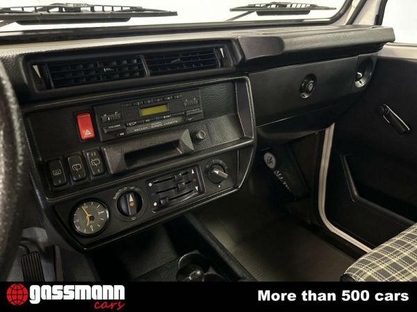 Mercedes-Benz 230 GE (SWB) 1985 20388