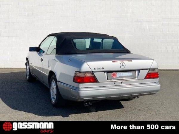 Mercedes-Benz E 200 1995 22200