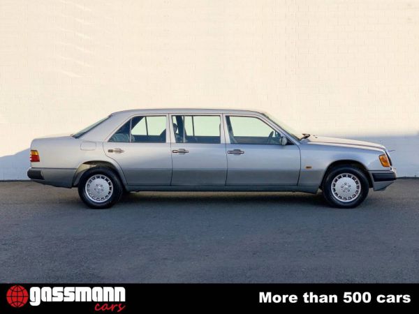 Mercedes-Benz 260 E Lunga 1990 22486