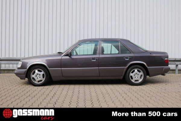 Mercedes-Benz 300 d 1990 22529