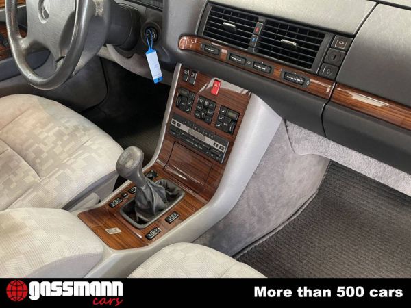 Mercedes-Benz 300 SE 1991 22784