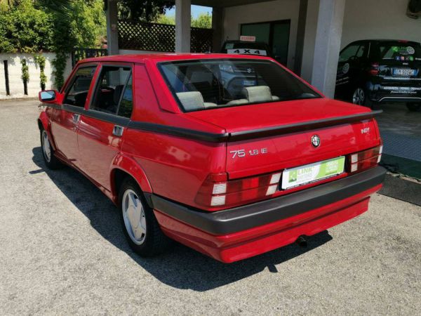 Alfa Romeo 75 1.8 1991 31992