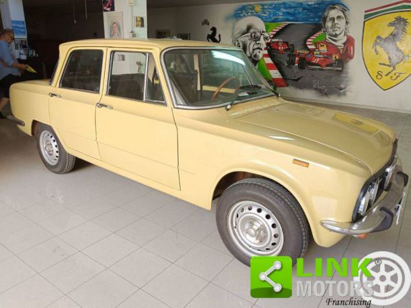 Alfa Romeo Giulia Nuova Super 1300 1975 32074