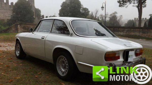 Alfa Romeo 2000 GT Veloce 1972 32096