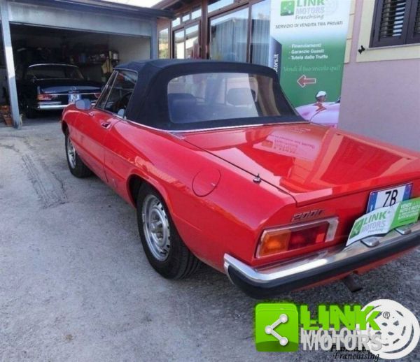 Alfa Romeo Spider Veloce 2000 1980 32128