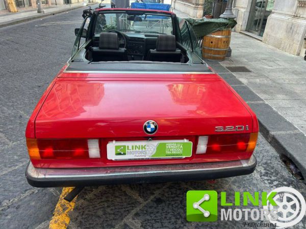 BMW 320i 1990 32298