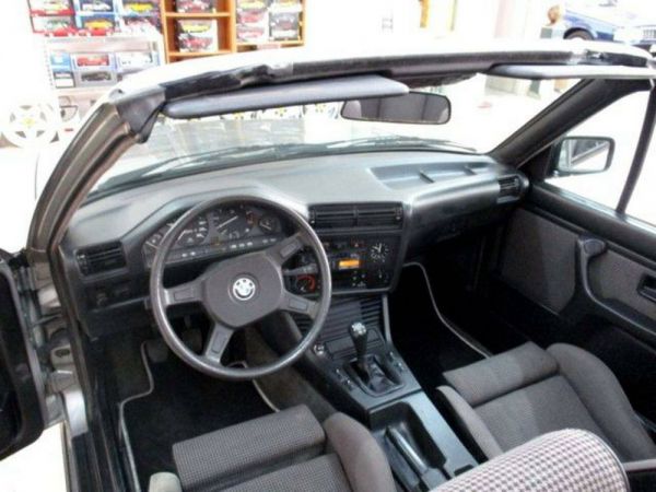 BMW 325i 1987