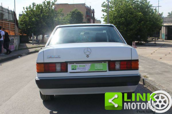 Mercedes-Benz 190 E 1989 33081