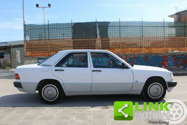 Mercedes-Benz 190 E 1989 33083