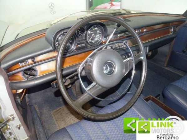 Mercedes-Benz 280 SE 1969 33093