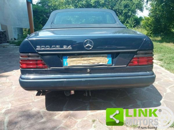 Mercedes-Benz 300 CE-24 1992