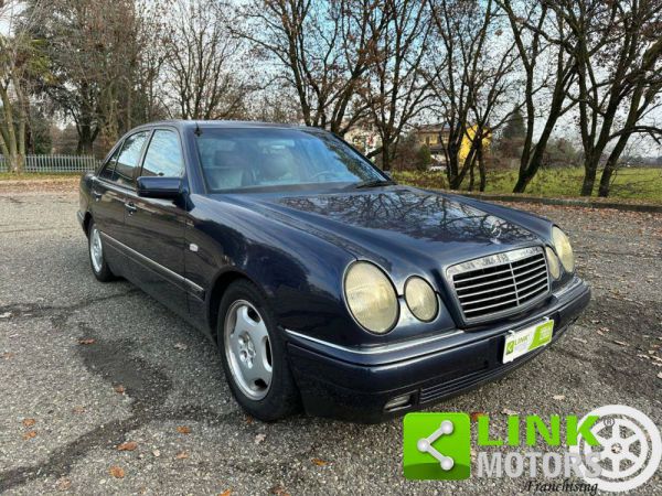 Mercedes-Benz E 200 1996 33120