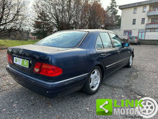 Mercedes-Benz E 200 1996 33122