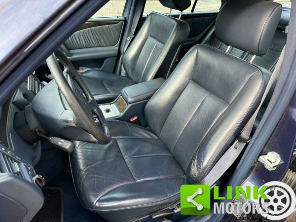 Mercedes-Benz E 200 1996 33124