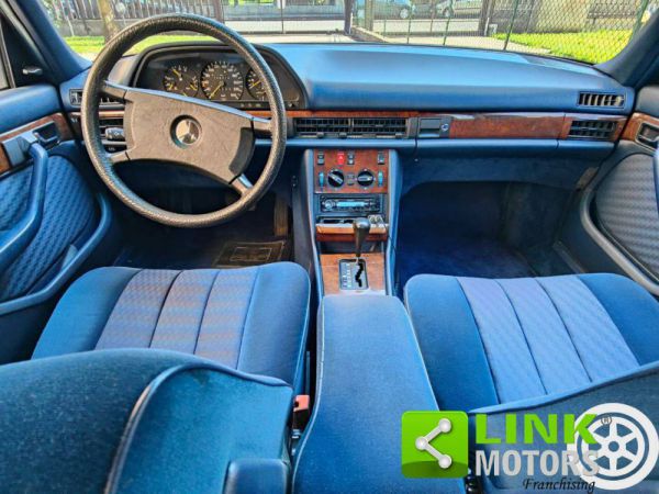 Mercedes-Benz 300 SE 1986 33144