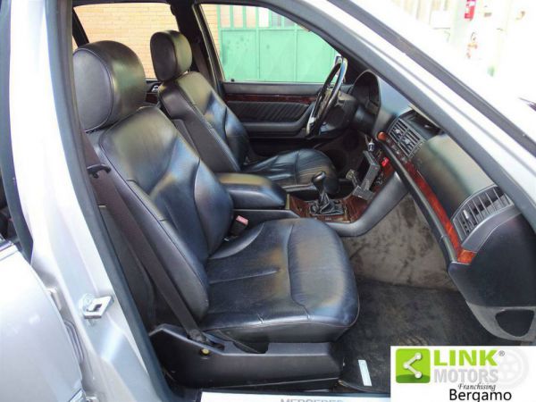 Mercedes-Benz 300 SE 2.8 1994 33157