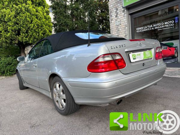 Mercedes-Benz CLK 320 2000 33232