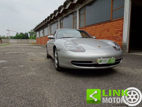 Porsche 911 Carrera 4 2000 33363