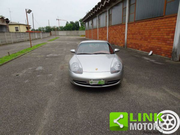 Porsche 911 Carrera 4 2000 33364