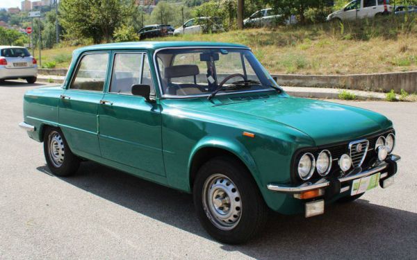 Alfa Romeo Giulia Nuova Super 1300 1977 57243