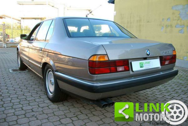 BMW 750iL 1989 57429