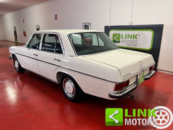 Mercedes-Benz 220 D 1972 67342