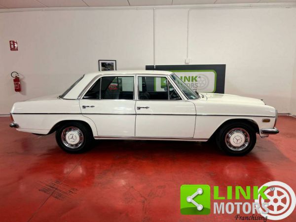 Mercedes-Benz 220 D 1972 67345