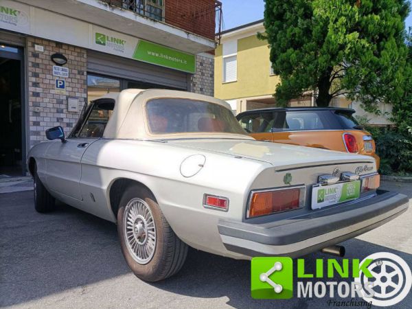 Alfa Romeo Spider Veloce 2000 1981 68046