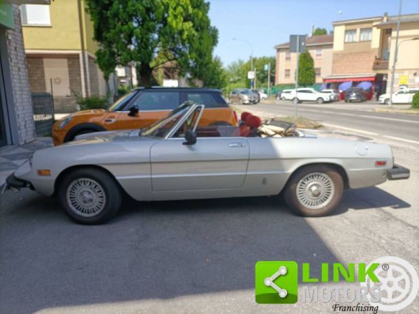 Alfa Romeo Spider Veloce 2000 1981 68050