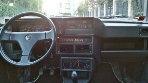 Alfa Romeo 75 1.8 Turbo 1988 82556