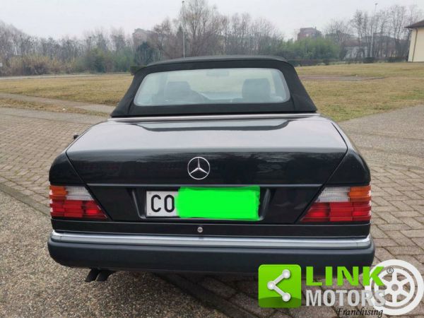 Mercedes-Benz 300 CE 1993 103726