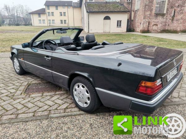 Mercedes-Benz 300 CE 1993 103731