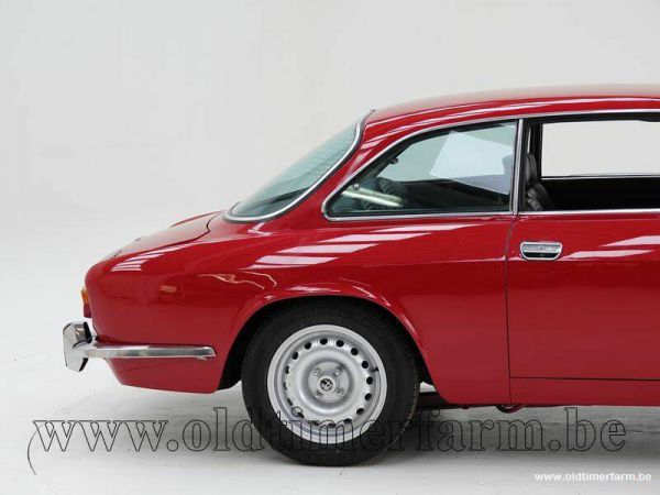 Alfa Romeo Alfetta GTV 2000 1976 36328