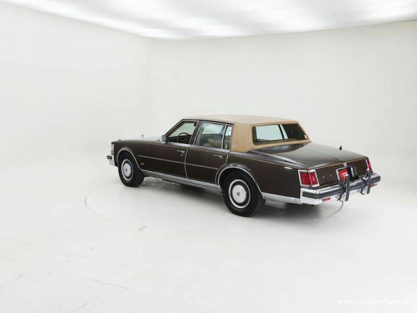 Cadillac Seville 1977 36682