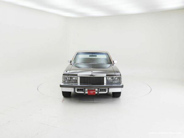 Cadillac Seville 1977 36683